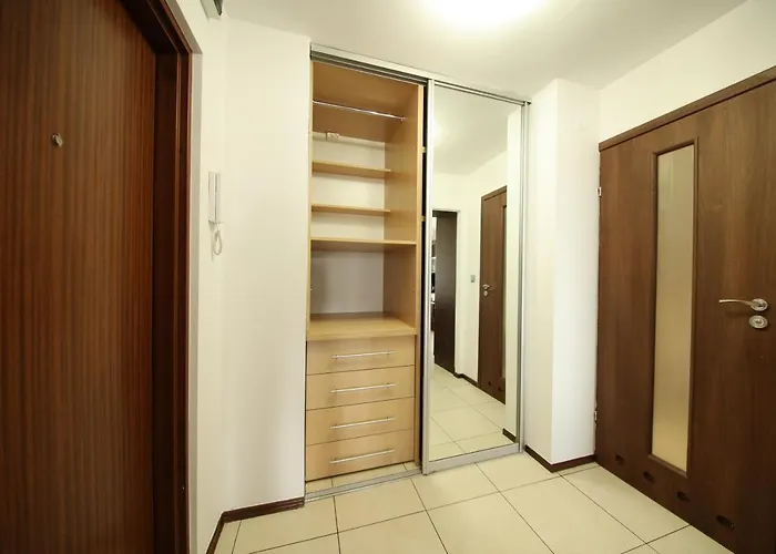 Bronco Daire Varşova